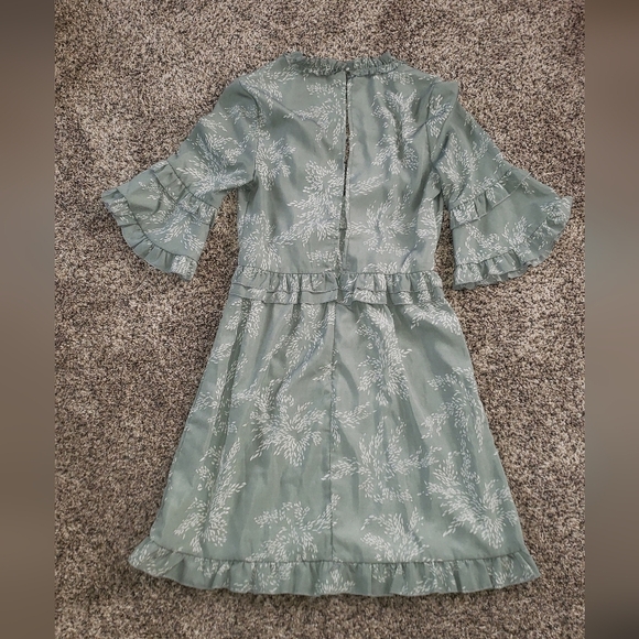 Parisian| Floral Plunging Neckline Midi Dress with Bell Sleeves - Picture 7 of 7